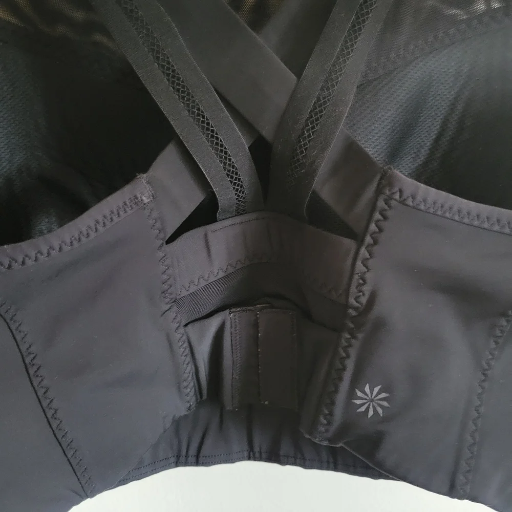 Athleta Padded Support Sports Bra Racerback Black Adjustable Small S